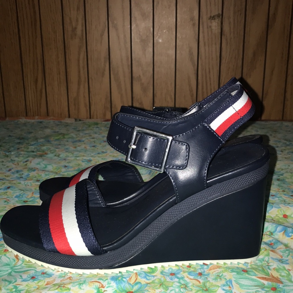 Red,white & blue Tommy Hilfiger wedge sandals (9.5) - Picture 3 of 7